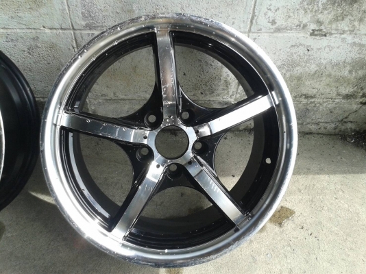 ขอบ17นิ้ว5รู114 ชุดนี้ ราคา 7600 บาท