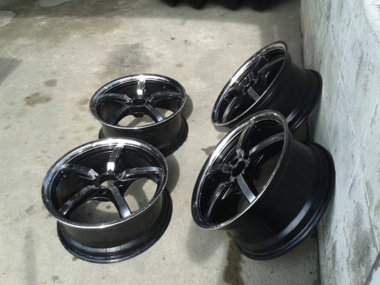 ขอบ17นิ้ว5รู114 ชุดนี้ ราคา 7600 บาท