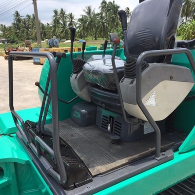 รถขุด KOMATSU PC30-7 ทำสีใหม่ นำเข้ามือสองญี่ปุ่น