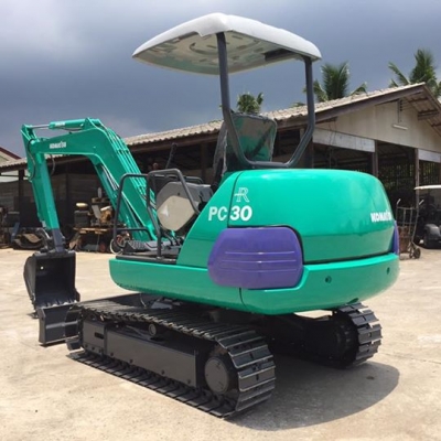รถขุด KOMATSU PC30-7 ทำสีใหม่ นำเข้ามือสองญี่ปุ่น