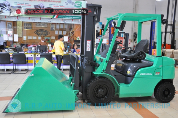 ขายรถโฟล์คลิฟท์มือสอง MITSUBISHI รุ่น FD20D-F18C-20140 นำเข้าจากประเทศญี่ปุ่น 100\% ไม่เคยใช้งานในไทย