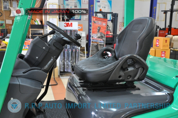 ขายรถโฟล์คลิฟท์มือสอง MITSUBISHI รุ่น FD20D-F18C-20140 นำเข้าจากประเทศญี่ปุ่น 100\% ไม่เคยใช้งานในไทย
