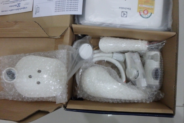 เครื่องทำน้ำอุ่น ELECTROLUX รุ่น EWE351BX-DW (Aura Slim Series) 3500 วัตต์ ของใหม่ ยกกล่อง เครื่องทำน้ำอุ่น ELECTROLUX รุ่น EWE351BX-DW (Aura Slim Series) 3500 วัตต์ ของใหม่ ยกกล่อง
