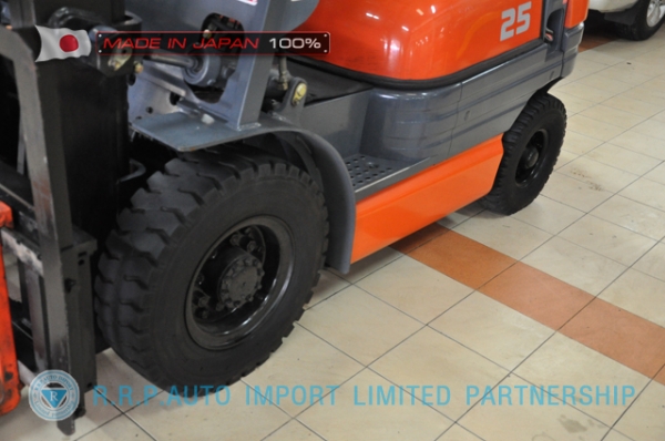 ขายรถโฟล์คลิฟท์มือสอง TOYOTA รุ่น 6FG25-31546 นำเข้าจากประเทศญี่ปุ่น 100\% ไม่เคยใช้งานในไทย