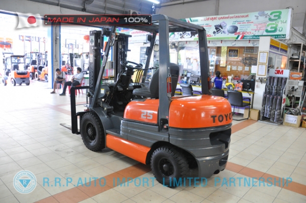 ขายรถโฟล์คลิฟท์มือสอง TOYOTA รุ่น 6FG25-31546 นำเข้าจากประเทศญี่ปุ่น 100\% ไม่เคยใช้งานในไทย