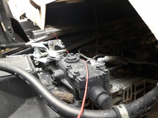 Isuzu 360 แรง ปี 56 แม่ลูกกระบะไม่ดัมพ์ ลูก 3 เพลา 7 เมตร ไมล์แสนสอง Isuzu 360 แรง ปี 56 แม่ลูกกระบะไม่ดัมพ์ ลูก 3 เพลา 7 เมตร ไมล์แสนสอง