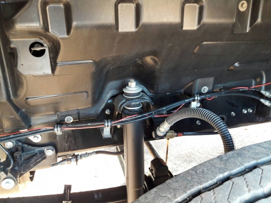 Isuzu 360 แรง ปี 56 แม่ลูกกระบะไม่ดัมพ์ ลูก 3 เพลา 7 เมตร ไมล์แสนสอง Isuzu 360 แรง ปี 56 แม่ลูกกระบะไม่ดัมพ์ ลูก 3 เพลา 7 เมตร ไมล์แสนสอง