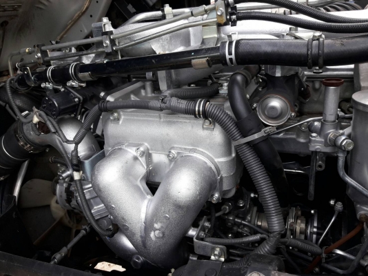 Isuzu 360 แรง ปี 56 แม่ลูกกระบะไม่ดัมพ์ ลูก 3 เพลา 7 เมตร ไมล์แสนสอง Isuzu 360 แรง ปี 56 แม่ลูกกระบะไม่ดัมพ์ ลูก 3 เพลา 7 เมตร ไมล์แสนสอง