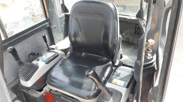 รถขุด Komatsu PC30MR-2 Cabin เก่าญี่ปุ่น