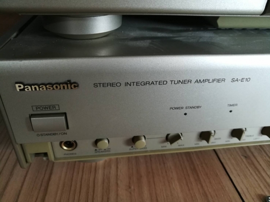 2 ชิ้นนี้ 1,500 บ. ส่งฟรี 083-2000058  LINE ID: line832923 ชุดเครื่องเสียง Panasonic แบบ 2 ชั้น  - STEREO CASSETTE DECK รุ่น RS - E10 - STEREO INTEGRATED TUNER AMPLIFIER รุ่น SA- E10