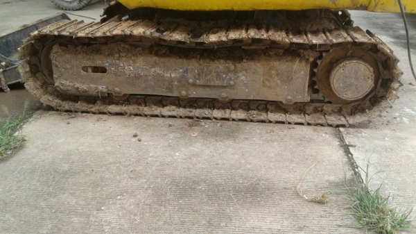 ขาย แบคโฮเล็ก KOMATSU PC30-6 ปั้มเฟือง สภาพดีพร้อมใช้งาน เครื่องดี ปั้มดี ช่วงล่างเต็ม เอกสารใบซื้อขาย