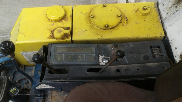 ขาย แบคโฮเล็ก KOMATSU PC30-6 ปั้มเฟือง สภาพดีพร้อมใช้งาน เครื่องดี ปั้มดี ช่วงล่างเต็ม เอกสารใบซื้อขาย