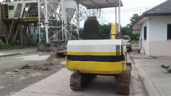 ขาย แบคโฮเล็ก KOMATSU PC30-6 ปั้มเฟือง สภาพดีพร้อมใช้งาน เครื่องดี ปั้มดี ช่วงล่างเต็ม เอกสารใบซื้อขาย