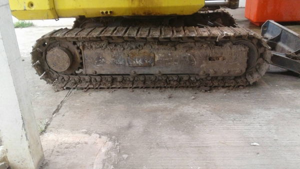 ขาย แบคโฮเล็ก KOMATSU PC30-6 ปั้มเฟือง สภาพดีพร้อมใช้งาน เครื่องดี ปั้มดี ช่วงล่างเต็ม เอกสารใบซื้อขาย