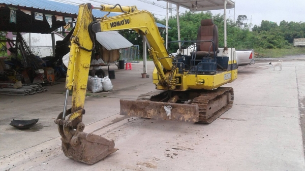ขาย แบคโฮเล็ก KOMATSU PC30-6 ปั้มเฟือง สภาพดีพร้อมใช้งาน เครื่องดี ปั้มดี ช่วงล่างเต็ม เอกสารใบซื้อขาย