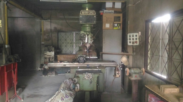 ขายถูกเครื่องมิลลิ่ง M4 MANFORD ราคาพิเศษไปเลย ไต้หวัน แถมปากกา เครื่องอยุ่แถวมีนบุรี ติดต่อ อัม 0865113880