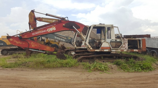 ขาย แบคโฮ SUMITOMO F2 เครื่องกับปั้มไฮดรอริค ยกลงมาซ่อมเสร็จแล้วยังไม่ได้ยกขึ้น ขายตามสภาพให้ไปประกอบเองนะครับ เอกสารใบซื้อขาย