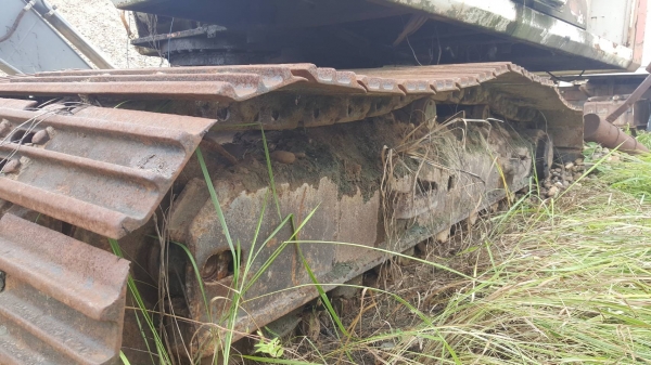 ขาย แบคโฮ SUMITOMO F2 เครื่องกับปั้มไฮดรอริค ยกลงมาซ่อมเสร็จแล้วยังไม่ได้ประกอบ ขายตามสภาพให้ไปประกอบเองนะครับ เอกสารใบซื้อขาย