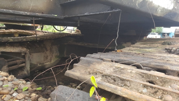 ขาย แบคโฮ SUMITOMO F2 เครื่องกับปั้มไฮดรอริค ยกลงมาซ่อมเสร็จแล้วยังไม่ได้ประกอบ ขายตามสภาพให้ไปประกอบเองนะครับ เอกสารใบซื้อขาย