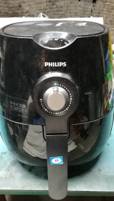 3,500 บ. ส่งฟรี 083-2000058  LINE ID: line832923 หม้อทอดด้วยลมร้อนเพื่อสุขภาพ ยี่ห้อ PHILIPS แบบไม่ต้องพึ่งน้ำมันทอดเลยตั้งความร้อนได้ตั้งเวลาได้ ใช้ไฟ 100 V. (เสียบผ่านตัวหรี่ไฟได้เลย)