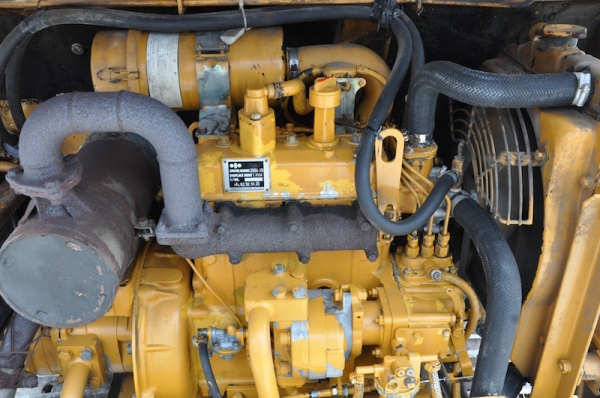 KOMATSU PC30 คอนโทลดี ปั้มแรง แน่นๆ สวยเดิมจากญี่ปุ่น100\% ทำงานสมบูรณ์ทุกระบบ รับรองไม่ผิดหวัง 195,000 เท่านั้น!!