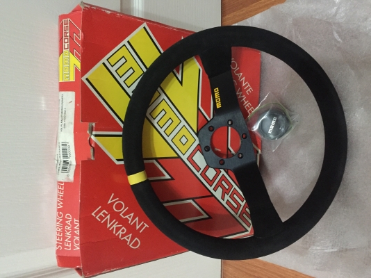 ขายพวงมาลัยmomoแท้