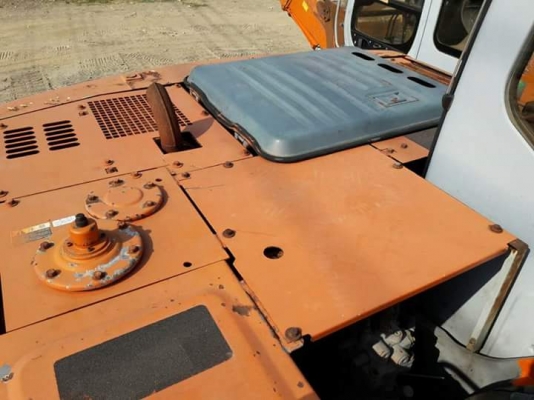 ขายHITACHI  EX120-5  เก่าญี่ปุ่นแท้   สภาพสวย  มีลายแย๊ก  6,XXX  ชั่วโมง  เครื่องปั๊มดี  ลองระบบกันได้ทุกวัน  โทร  089-3818694  ดวงนภา