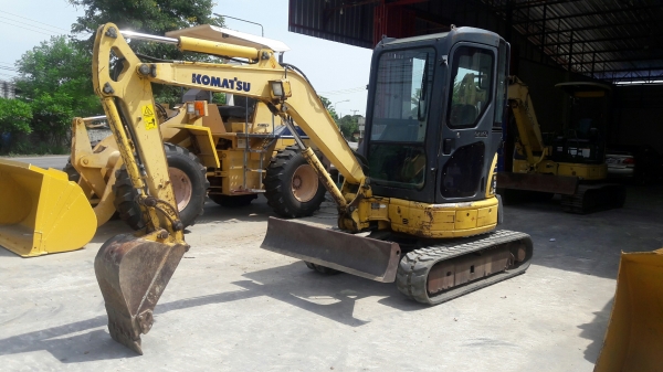 รถขุด Komatsu PC30MR-2 Cabin เก่าญี่ปุ่น