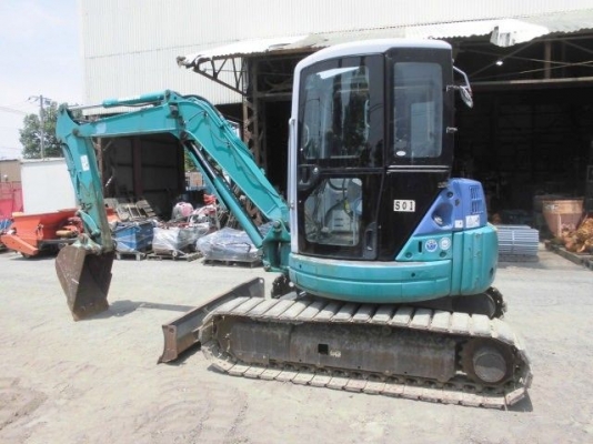 ขายรถขุดนำเข้าจากประเทศญี่ปุ่น komatsu pc40mr มีเก๋ง แทรกเหล็ก ใบมีดดัน รถสวยเดิมๆ สนใจติดต่อสอบถาม 092-3309229 อีด