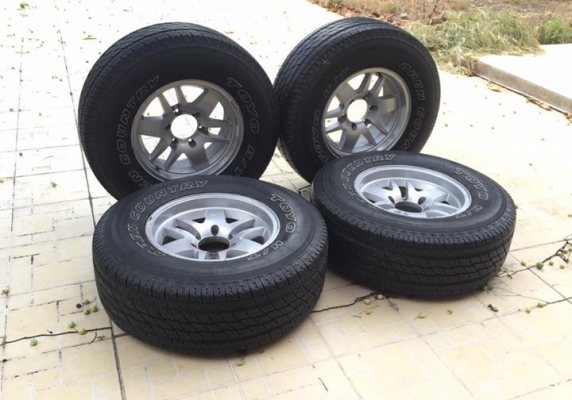 ล้อ ขอบ16 x 7.5 off 0 ยาง Toyo H/T 265/70/16 ดอกเต็มๆ ขายถูกๆล้อละ3,600