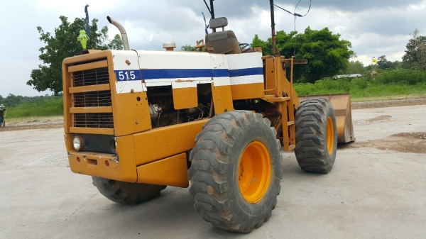 Komatsu 515