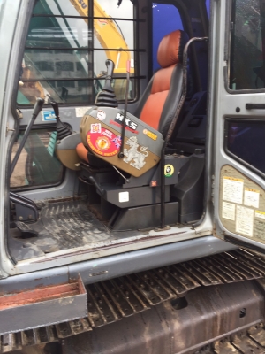 ขายKOBELCO SK60-3  มาร์คไฟว์  ซุปเปอร์  เก่าใน  สภาพสวย  มีลายแย๊ก พร้อมเล่มทะเบียน  ลองระบบกันได้ทุกวัน  โทร  089-3818694  ดวงนภา