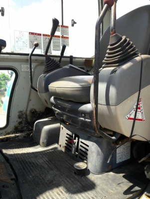 ขายKOMATSU  PC40-7E  เก่าญี่ปุ่นแท้  มีลายแย๊ก เครื่องดำ  สภาพสวย  เดิมๆๆ   6,xxx   ชั่วโมง  เครื่องปั๊มดี  ลองระบบกันได้ทุกวัน  โทร  089-3818694 ดวงนภา