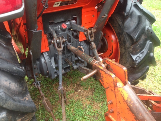 ขาย 36 แรง คูโบต้า(รถบ้านแท้ ออกห้างมือเดียว) อุปกรณ์ 2 ชิ้น ดันหน้า ผาน 5 เอกสารเล่มพร้อม