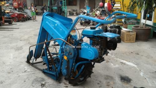 ราคาพิเศษ10,000 บาท!! รถเกี่ยวข้าวเดินตาม รุ่น : UB305 รหัสสินค้า : 80903908 www.nihonmono.com ราคาพิเศษ10,000 บาท!! รถเกี่ยวข้าวเดินตาม รุ่น : UB305 รหัสสินค้า : 80903908 www.nihonmono.com