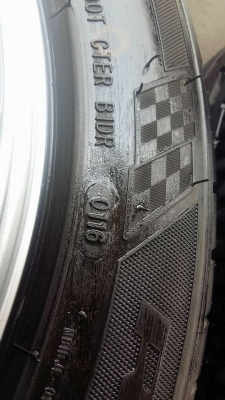 ขายยางปี 16 rydanz roadster ro2 195/55r15 สนใจติดต่อร้าน ก.เจริญการยางครับ 081-3747940