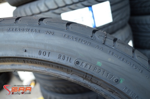 FALKEN FK452 245/40ZR20 ปี17 เส้นละ 6,000 บาท FALKEN FK452 245/40ZR20 ปี17 เส้นละ 6,000 บาท