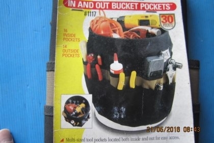 ขายกระเป๋าใส่เครื่องมือแบบครอบถังสีได้ขนาดใหญ่เก่าเก็บ