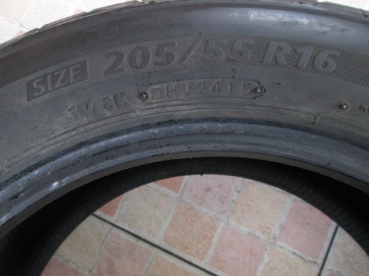 ยาง 205-55-16 BRIDGESTONE EP200 กลางปี15 ดอกแน่นๆ 1ชุด
