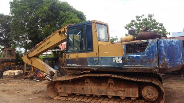 ขายแมคโคร KOMATSU PC200-3