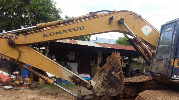 ขายแมคโคร KOMATSU PC200-3