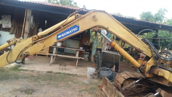 ขายแมคโครKOMATSU PC 30-3
