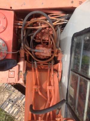 ขาย HITACHI EX60-1 เครื่องดีไม่มีโหลด เอวแน่น โซ่สวย คอนโทรลน้ำมัน ไลแย๊ก 4แสน จบขอคอม 10,000 บาท