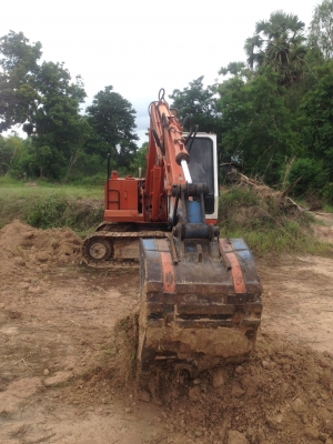 ขาย HITACHI EX60-1 เครื่องดีไม่มีโหลด เอวแน่น โซ่สวย คอนโทรลน้ำมัน ไลแย๊ก 4แสน จบขอคอม 10,000 บาท