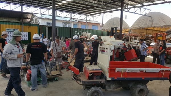 สินค้าเปิดตู้ สินค้าจากญี่ปุ่น ขายส่ง ราคาเงินเยน ที่นิฮอนโมโน โทร 081-8283376