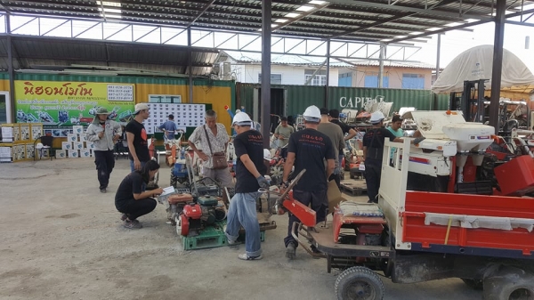 สินค้าเปิดตู้ สินค้าจากญี่ปุ่น ขายส่ง ราคาเงินเยน ที่นิฮอนโมโน โทร 081-8283376