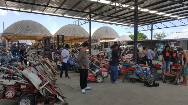 สินค้าเปิดตู้ สินค้าจากญี่ปุ่น ขายส่ง ราคาเงินเยน ที่นิฮอนโมโน โทร 081-8283376