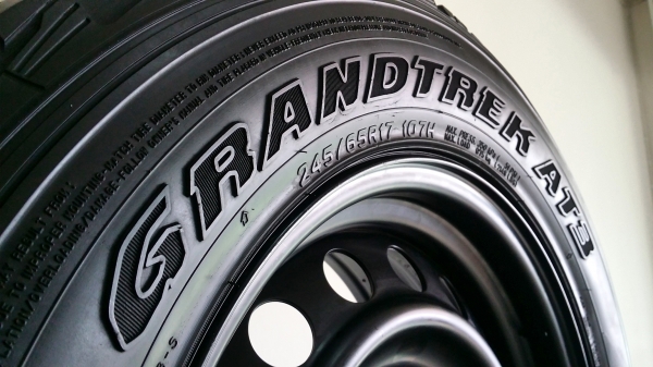 ล้อกระทะขอบ17 6รู139.7 พร้อมยางดันล็อป AT3 245/65R17