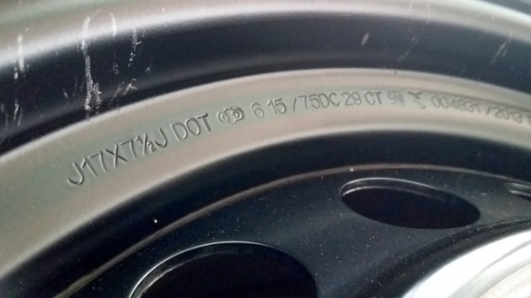 ล้อกระทะขอบ17 6รู139.7 พร้อมยางมิชลิน 265/65R17