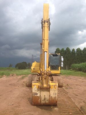 รถแบคโฮ KOMATSU PC200-8 MO ใช้งานเพียง 6 พันชั่วโมง